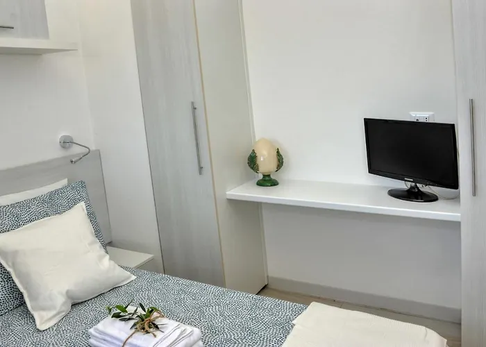 Tenuta L'alba Di Monte Matino - Mobil * Otranto